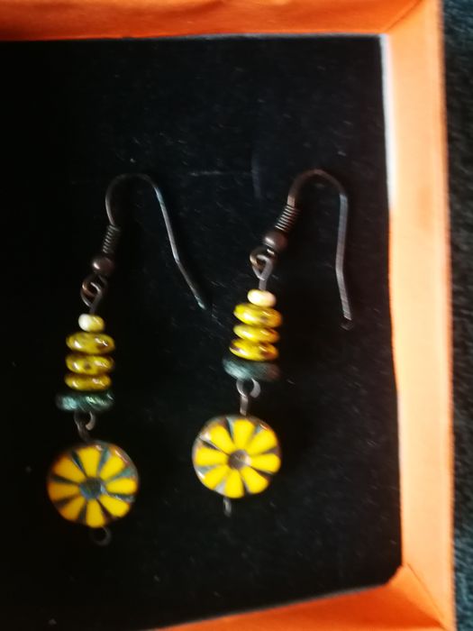 Артистични обеци