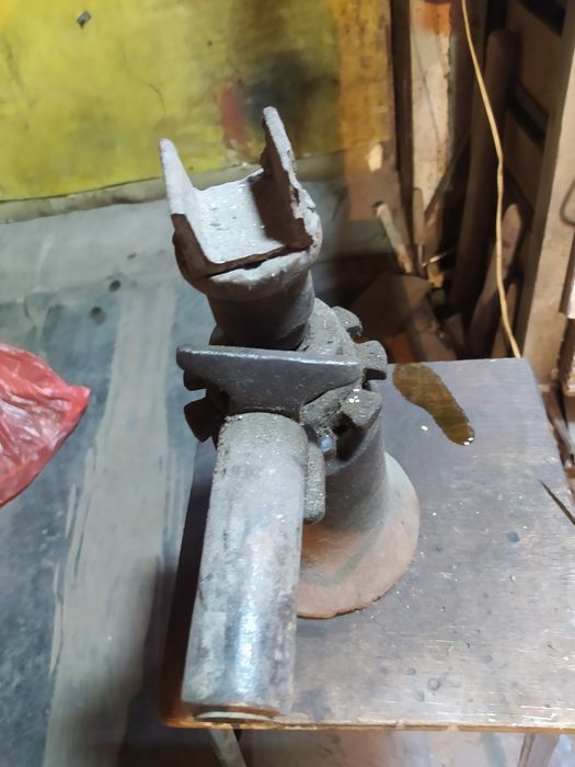 Продам домкраты.