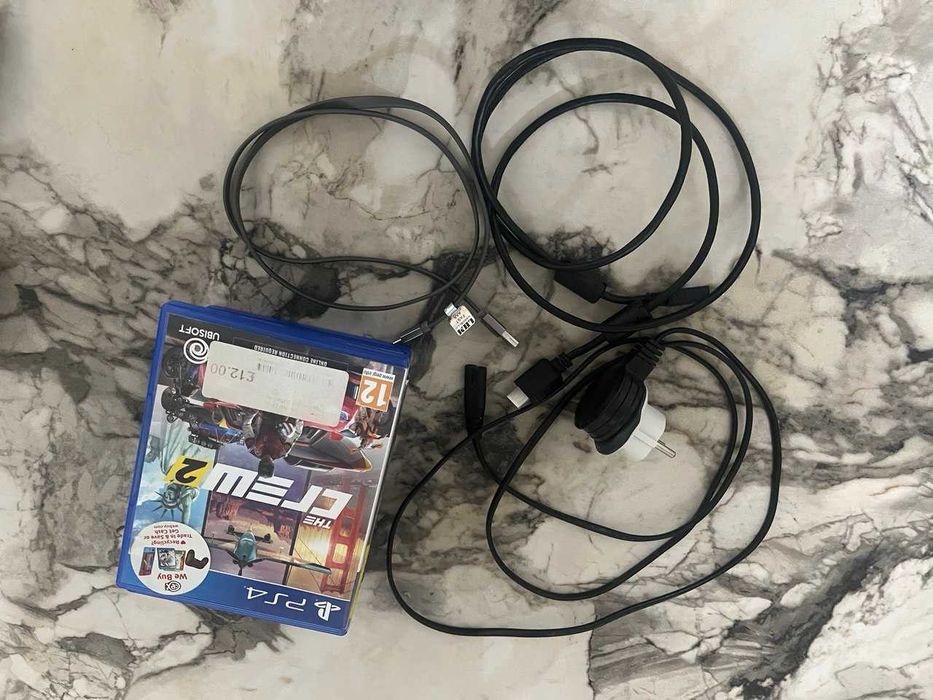 Ps4 500gb продается,  2 джойстика, + 7 игры на дисках