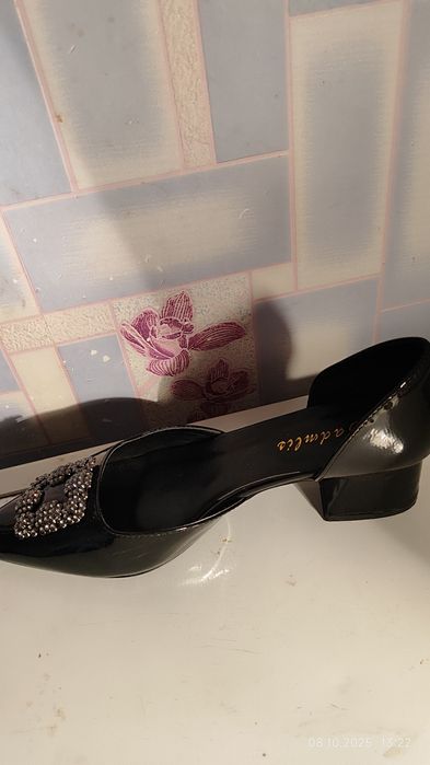 Туфли сапоги все в хорошем состояние