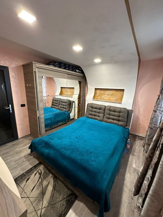 Închiriez apartament 2 camere Micro 19