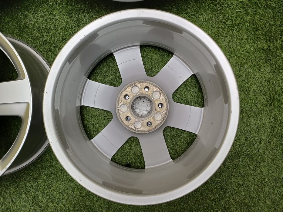 Диски R17 5x112 на Audi и другие.