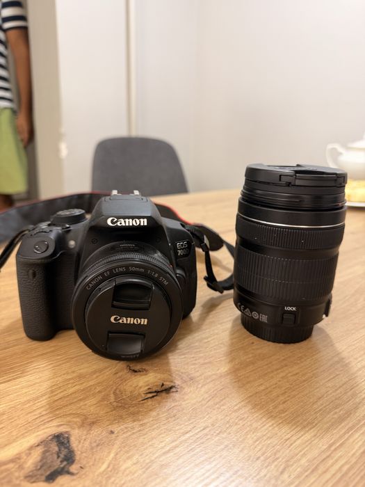 Продаю фотоапарат CANON 700D