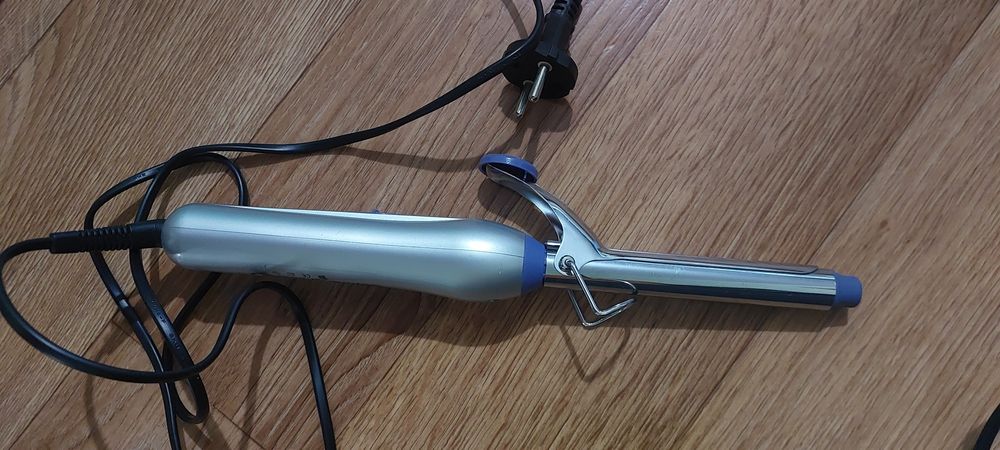 Продам плойку для укладки волос