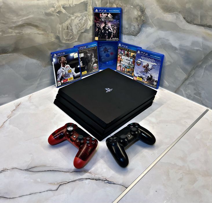 PlayStation 4 PRO/// память 1ТВ +6 диска подарок