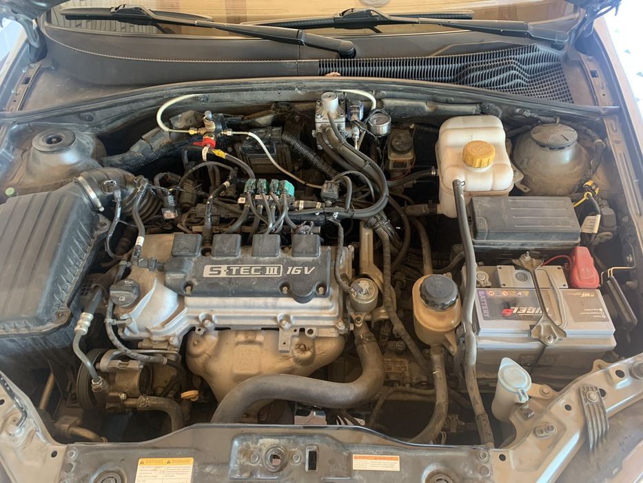 Срочно жентра Автомат сотилади