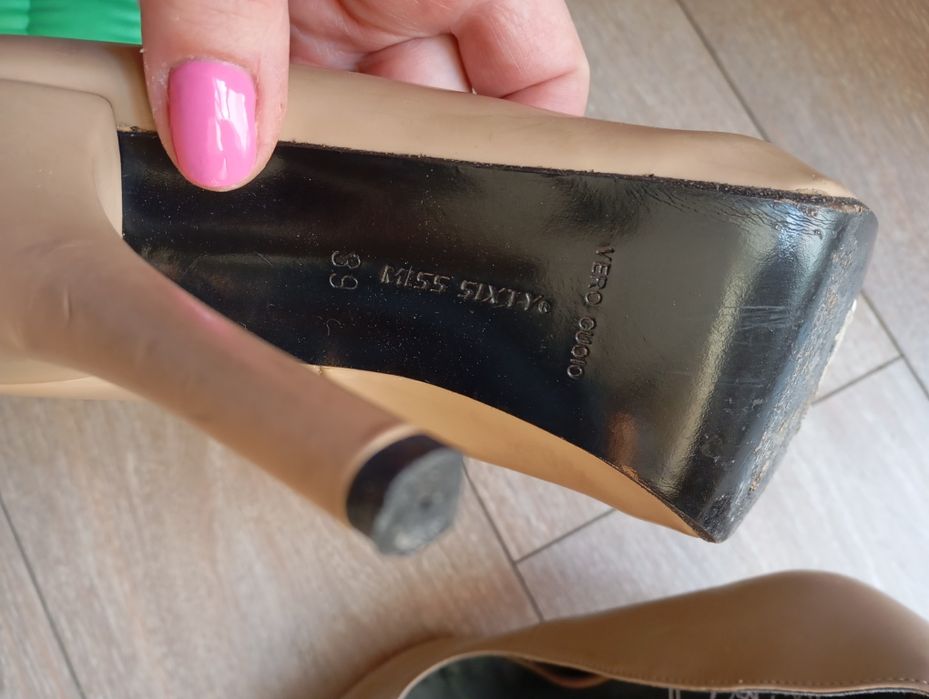 Дамски обувки 39