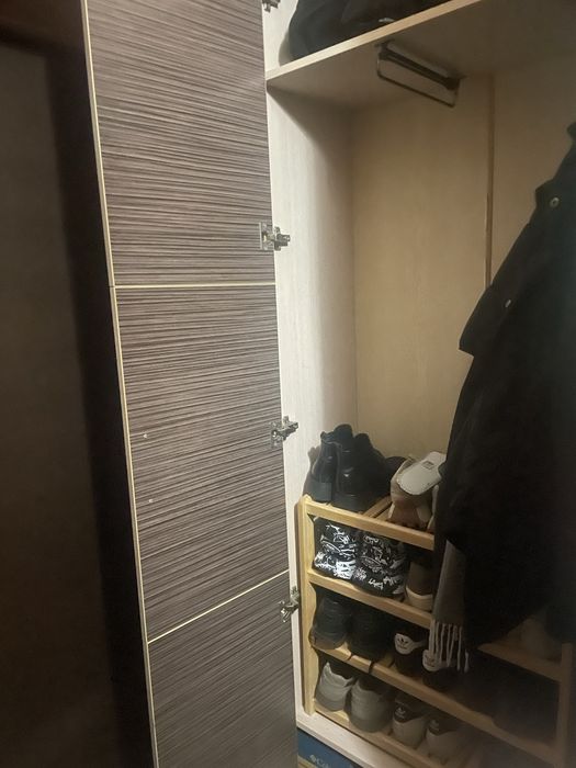 Шкаф бельевой-плательный