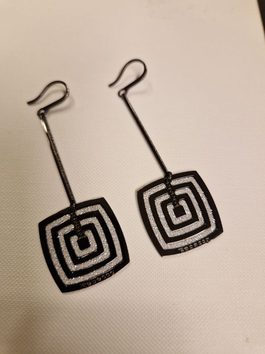 Rebecca обеци нови