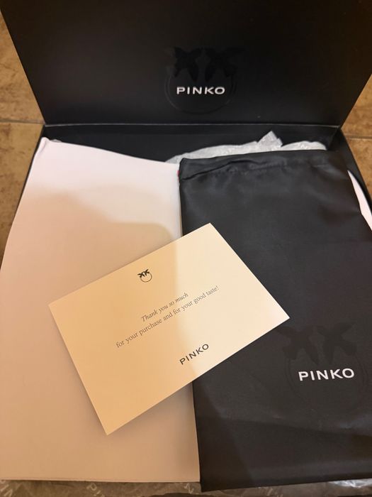 Оригинални боти PINKO