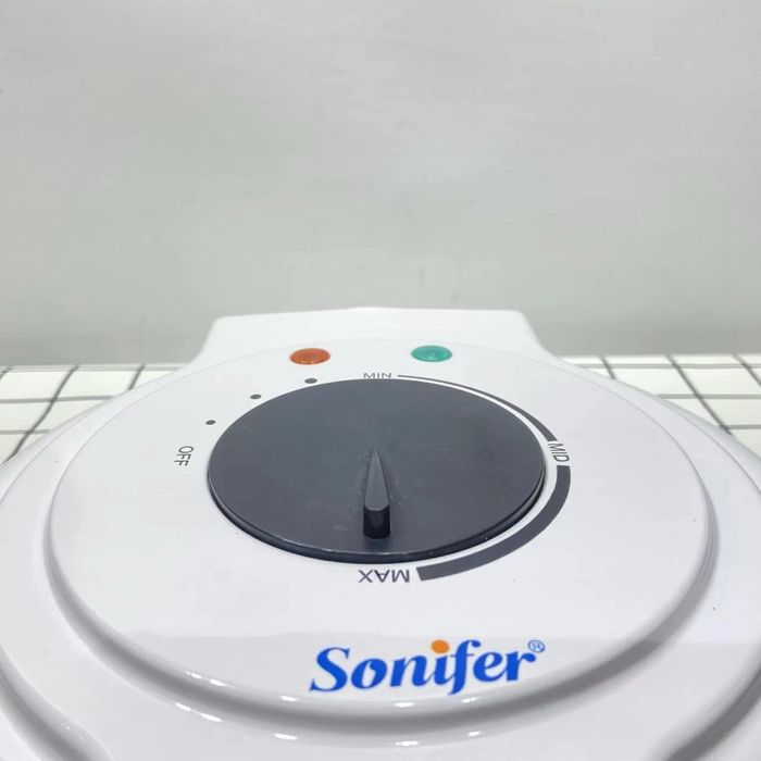 Доставка! Вафельница Sonifer SF-6034