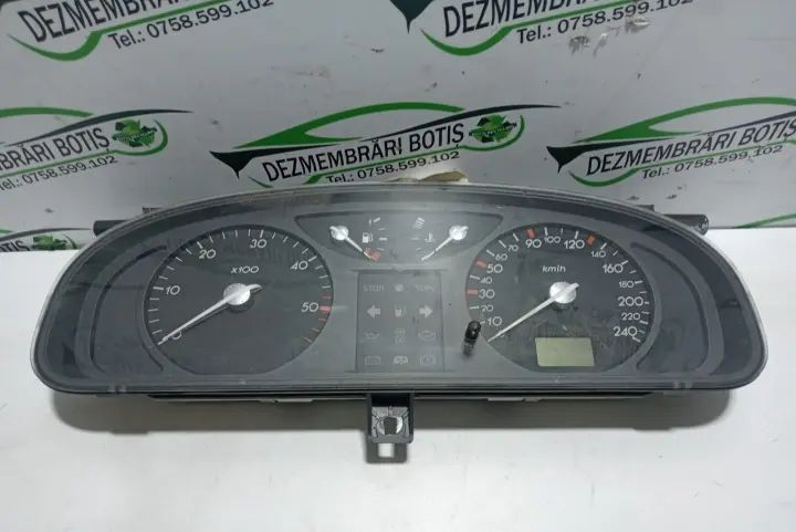 Ceasuri bord 8200218863 Renault Laguna 2001 1.9 DCi MT (107 hp)