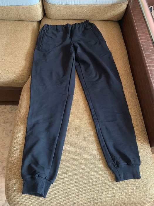 Брюки новые спортивные.