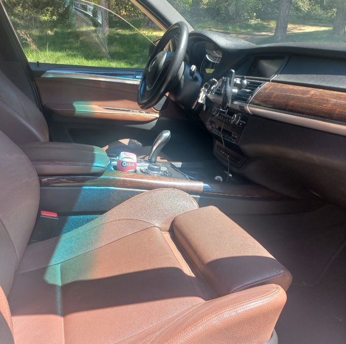 BMW X5  DRIVE 30D 4×4 vând, schimb.