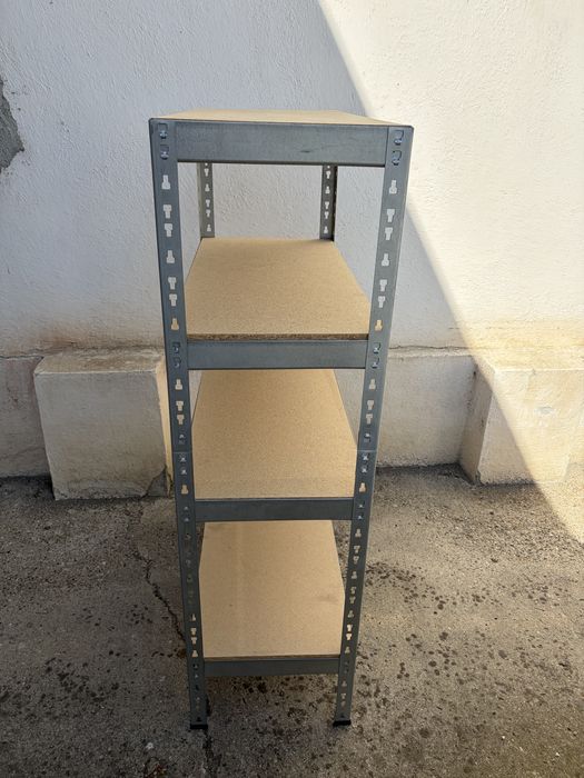 Rafturi depozitare /arhivare