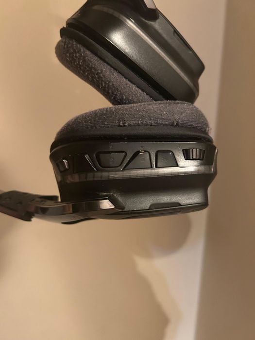 Casti logitech g 935