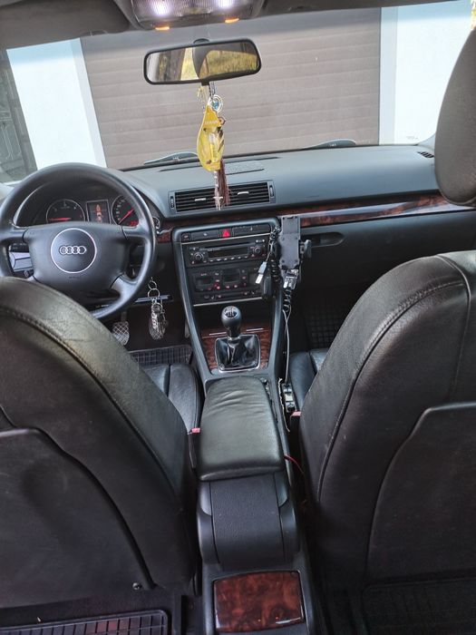 Vând Audi  A4  B6