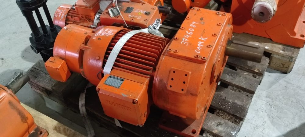 Motor electric trifazat cu reductor Bauer, 9kW, 39rpm, 380V