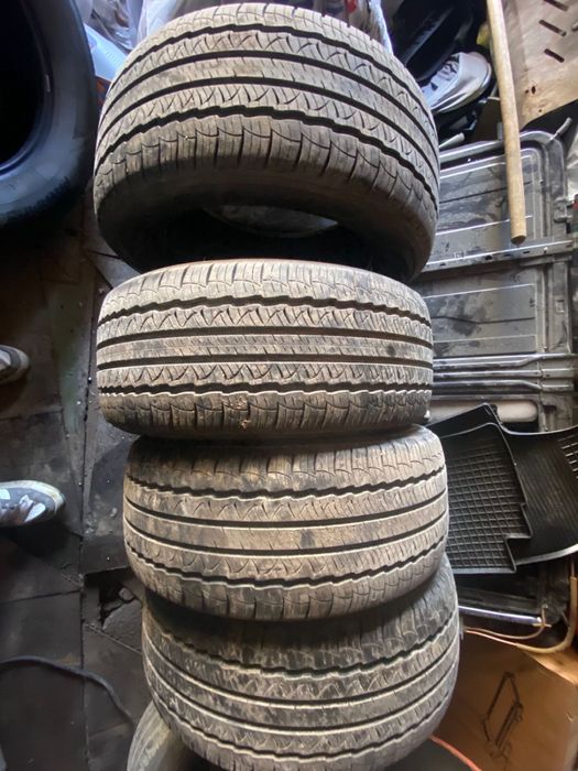 Продам комлект резины
