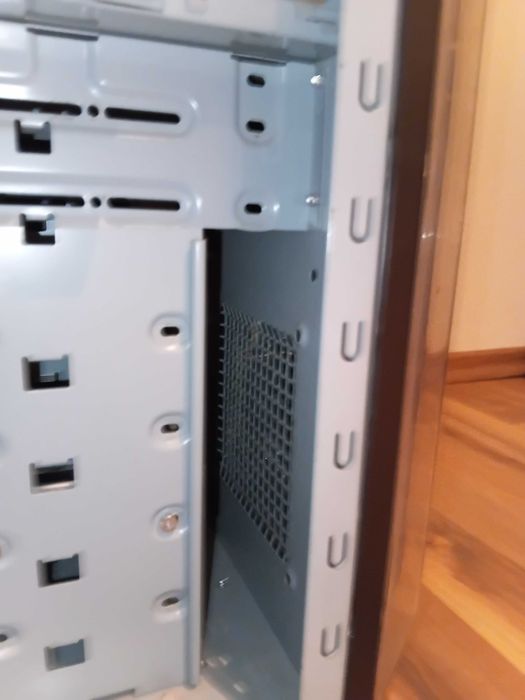 Vand sistem Desktop PC i7 4770 3.4GHz, GeForce GTX 650, 16GB DDR+SSD+1TB SSD -stare impecabila