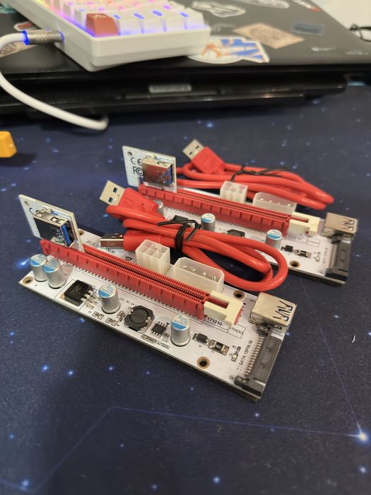 Riser PCI-Express x1 → x16 pentru plăci video