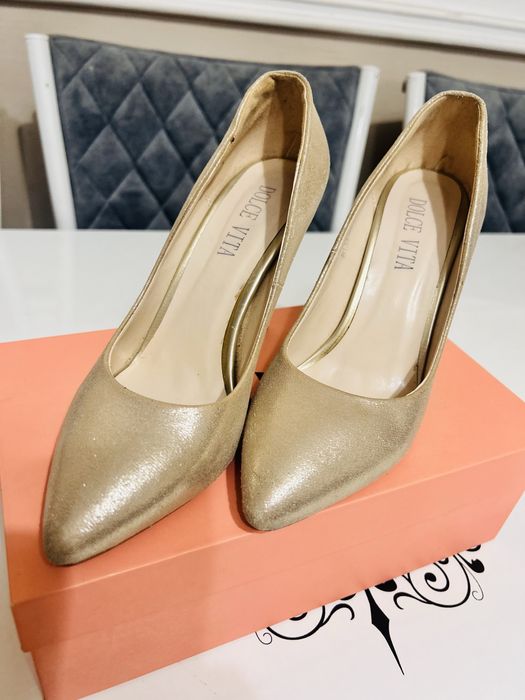 Туфли женкие( dolce vita)