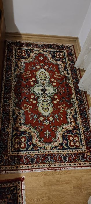 Covor persan, disponibil 2 bucăți,140/85