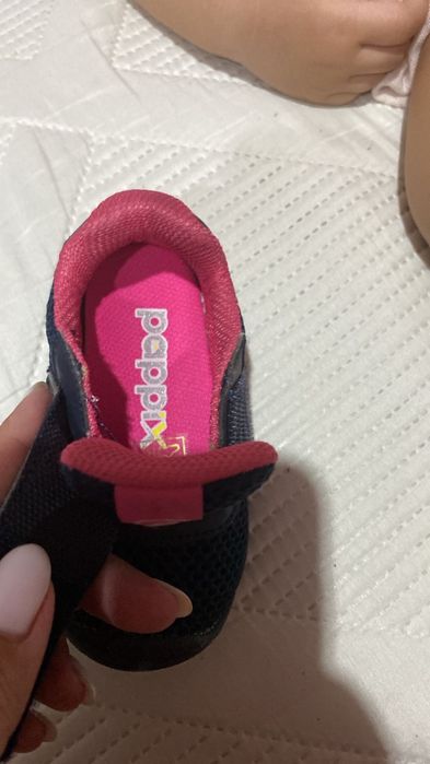 Продам кроссовки 19 размер турецкого брэнда Pappix