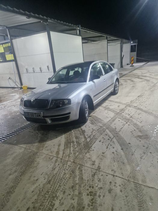 Vând Skoda superb acte valabile