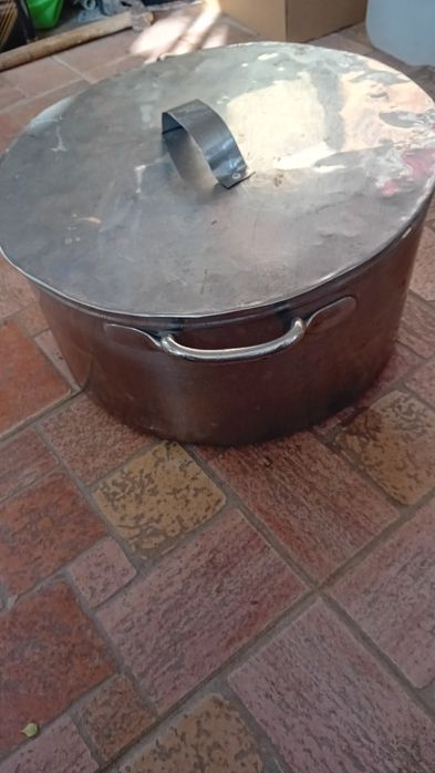 Голям  казан  неръждавейка
