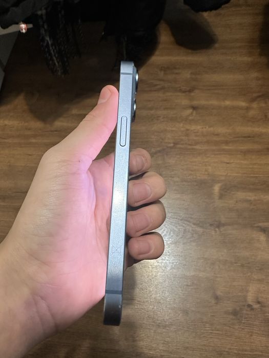 Продам Iphone 14