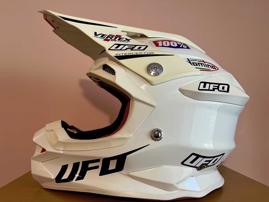 Мотокрос каска UFO Intercetor