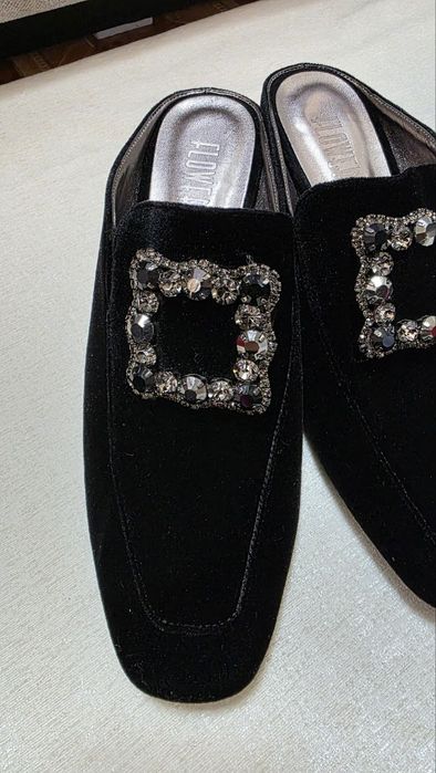 Замшевые женские обувь. Размер 37