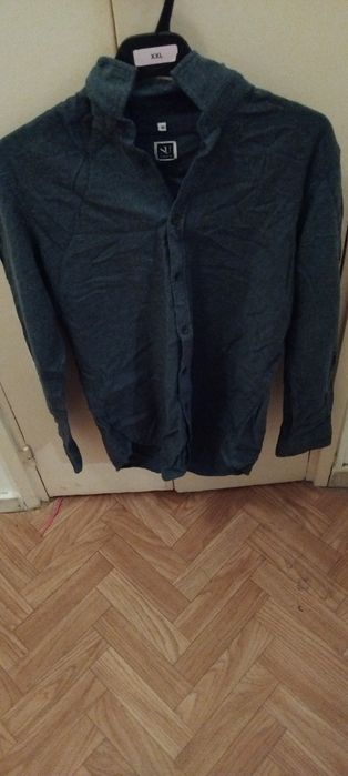 Vand cămașă albastră