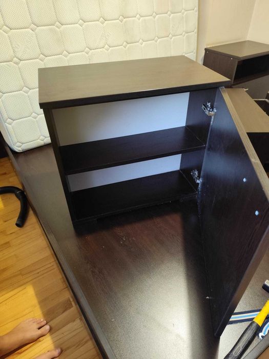 Скрин и 3 броя нощни шкафчета за спалня - венге