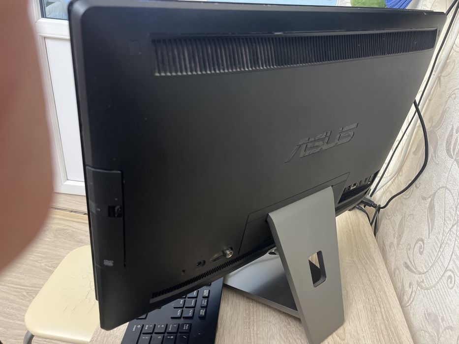 Моноблок ASUS All-in-one PC (Все в одном)