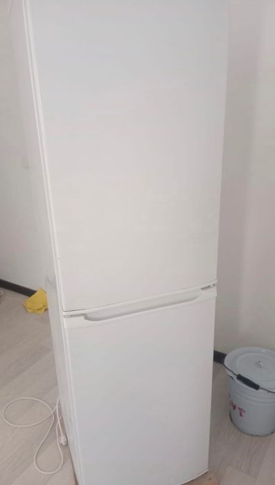 Холодильник сатылады