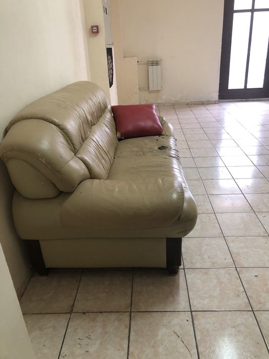 Продам диван кожа под реставрацию, пиано Кубань