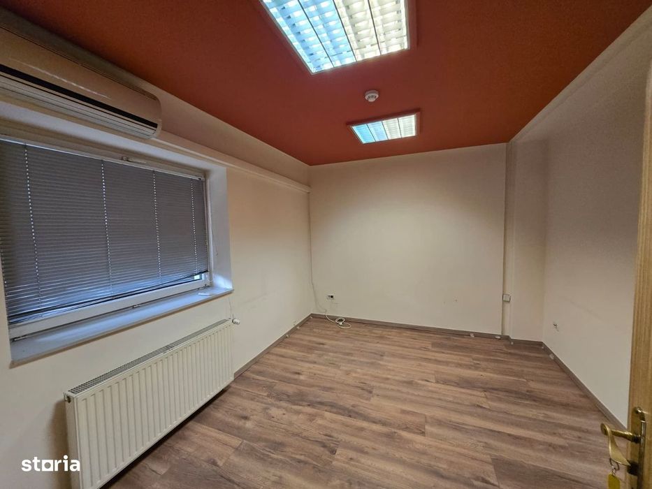 Cladire moderna 14 camere, 4baii, 10 locuri de parcare, Mehala