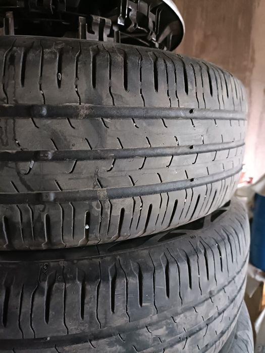 Set anvelope Continental vara 185.65.15