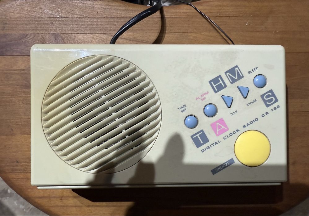 Радио-будилник SABA