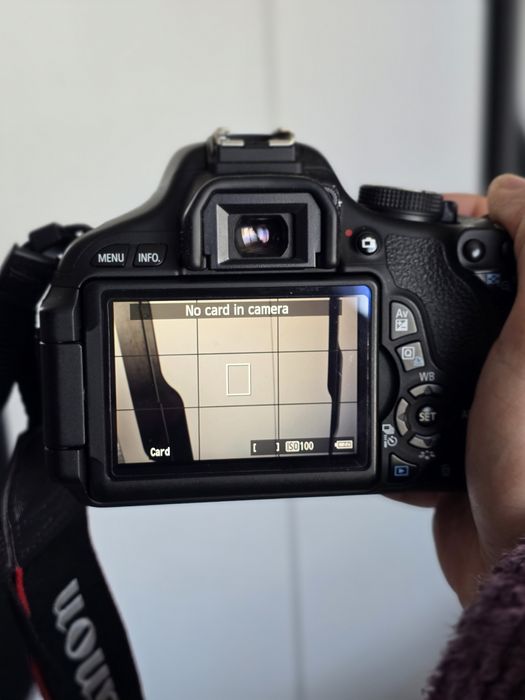 Canon EOS 600D + чанта