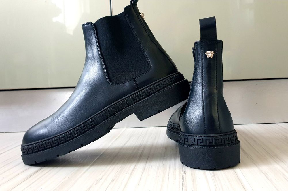 Versace Medusa Leather Ankle Boots 37/23.5см ОРИГИНАЛ Дамски ест. кожа