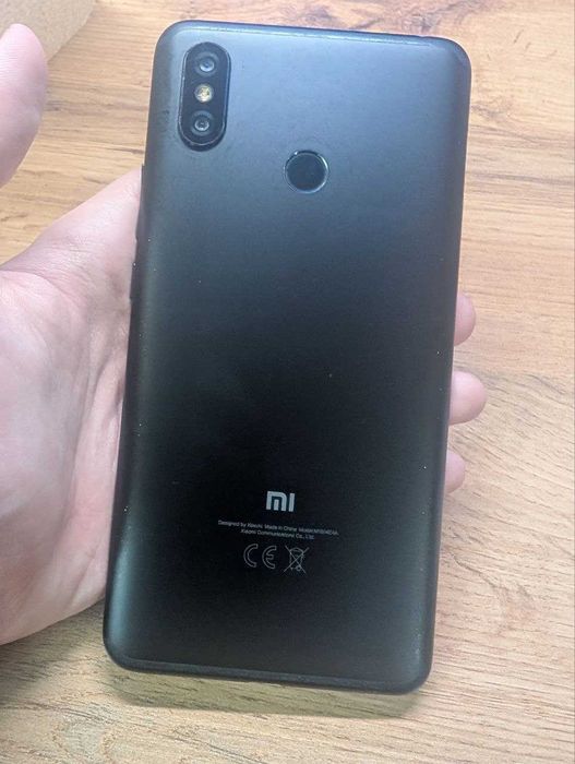 продаётся телефон xiaomi mi max 3