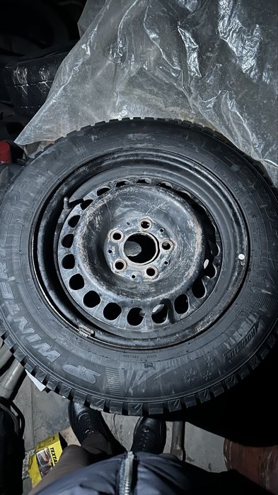 Диски с резиной на мерседес