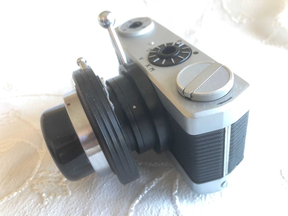 Микроскопски фотоапарат Carl Zeiss Jena Werra с микроскопски адаптер от 60-те произведен в ГДР, лентов 35 мм, изключително рядък, чисто нов
