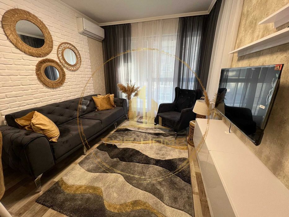 Дава се под наем Тристаен апартамент в Варна, Център - 80 кв.м за 675 € - Снимка #4