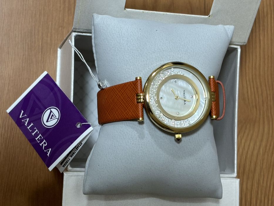 Часы женские новые