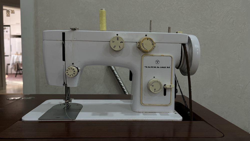 Швейная машинка чайка