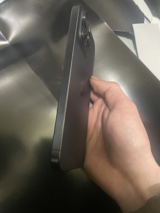 Продам iPhone 15 pro max 256